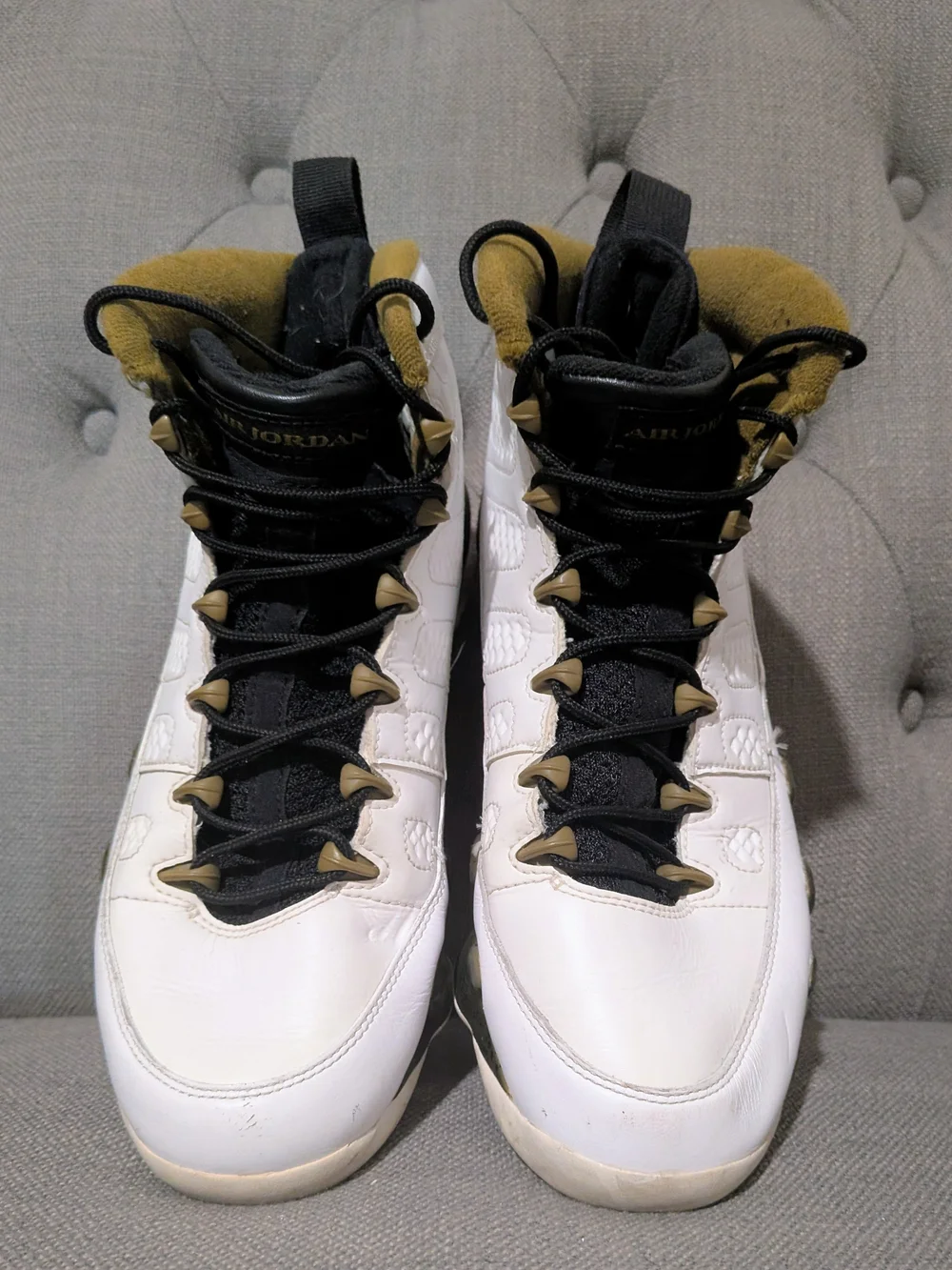 Nike Jordan 9 Retro Statue - Mens Size 9